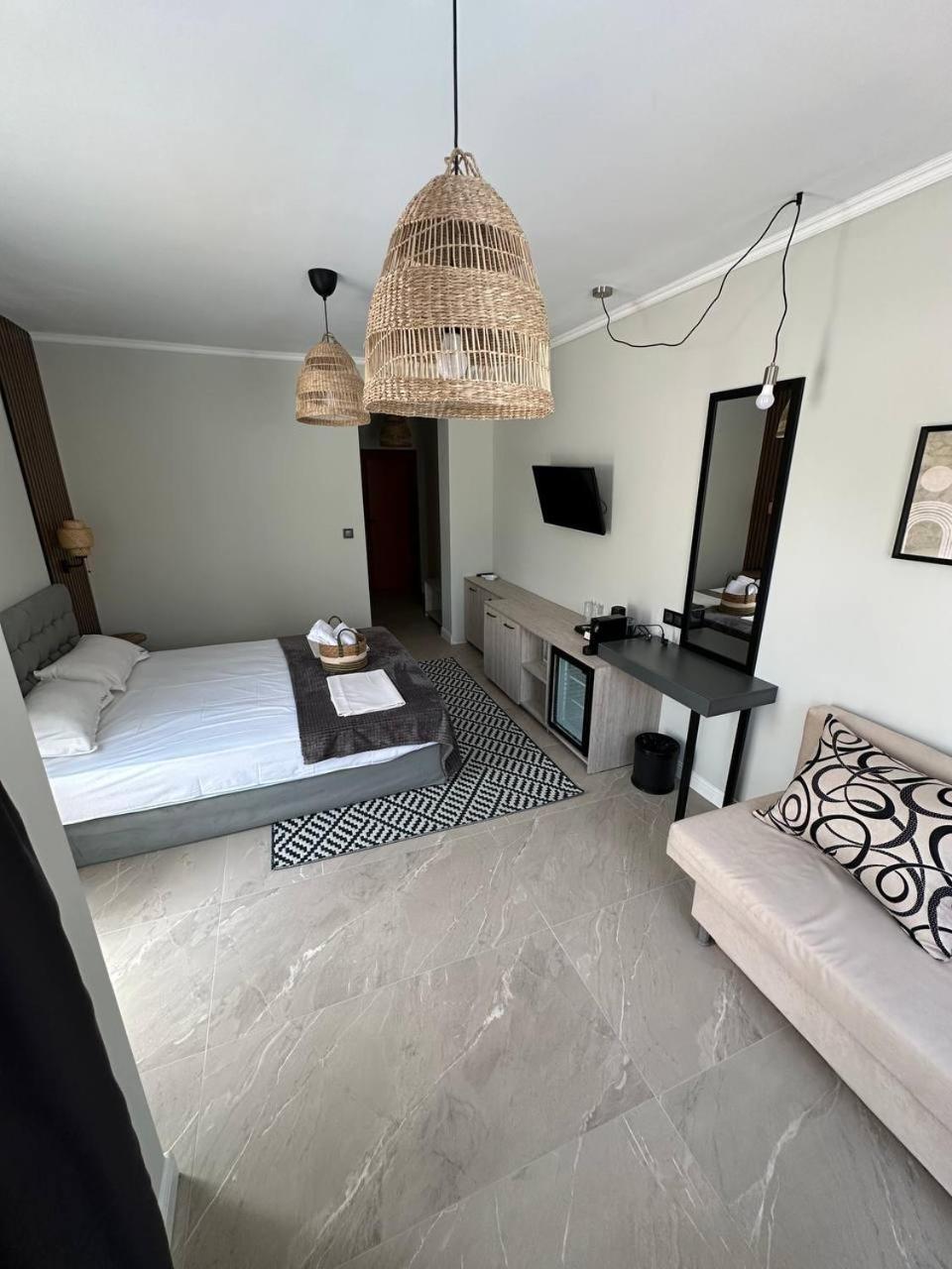 Salena Beach Hotel Primorsko Eksteriør billede