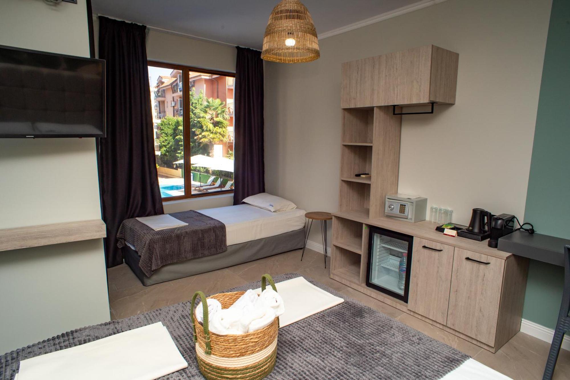 Salena Beach Hotel Primorsko Eksteriør billede