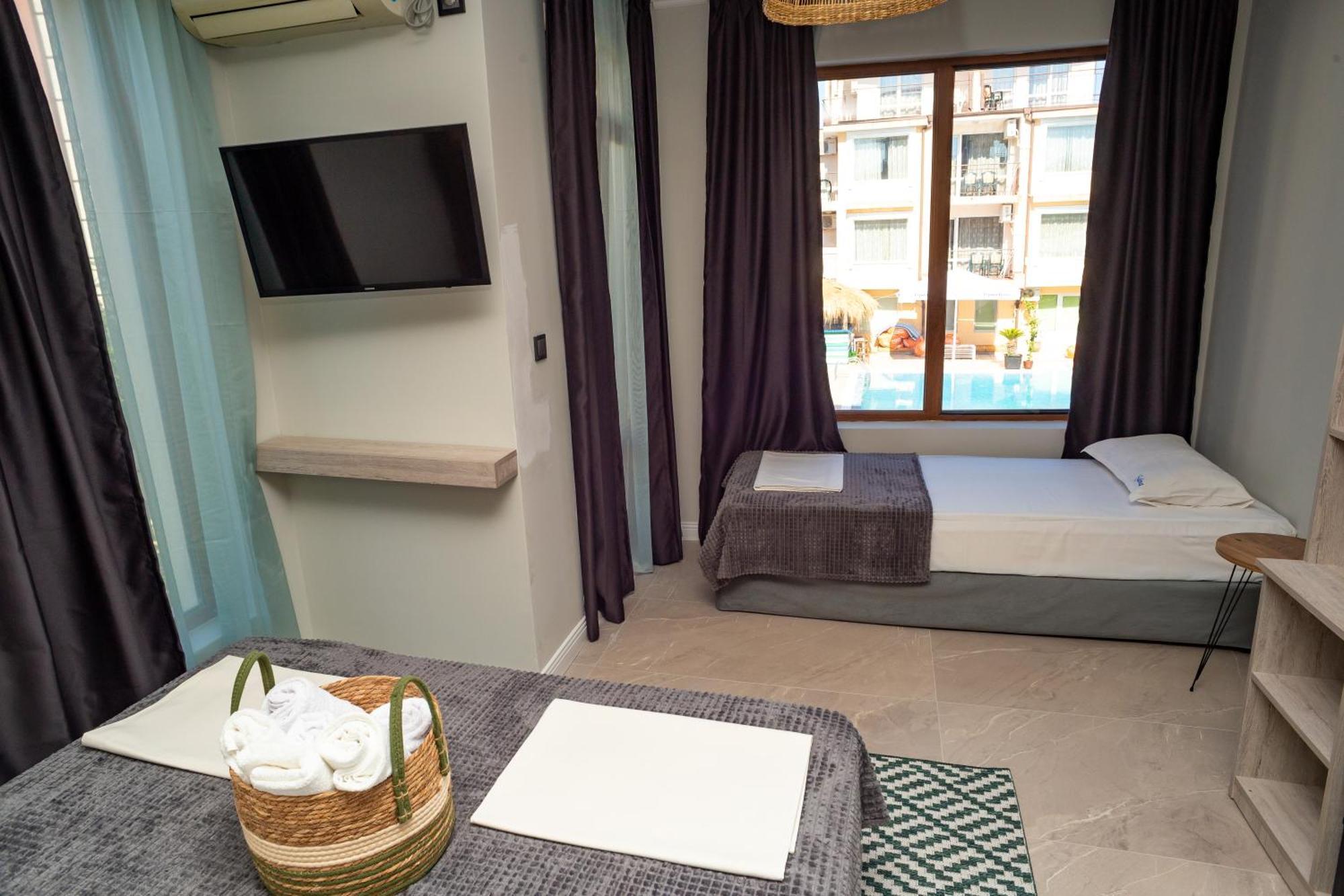 Salena Beach Hotel Primorsko Eksteriør billede