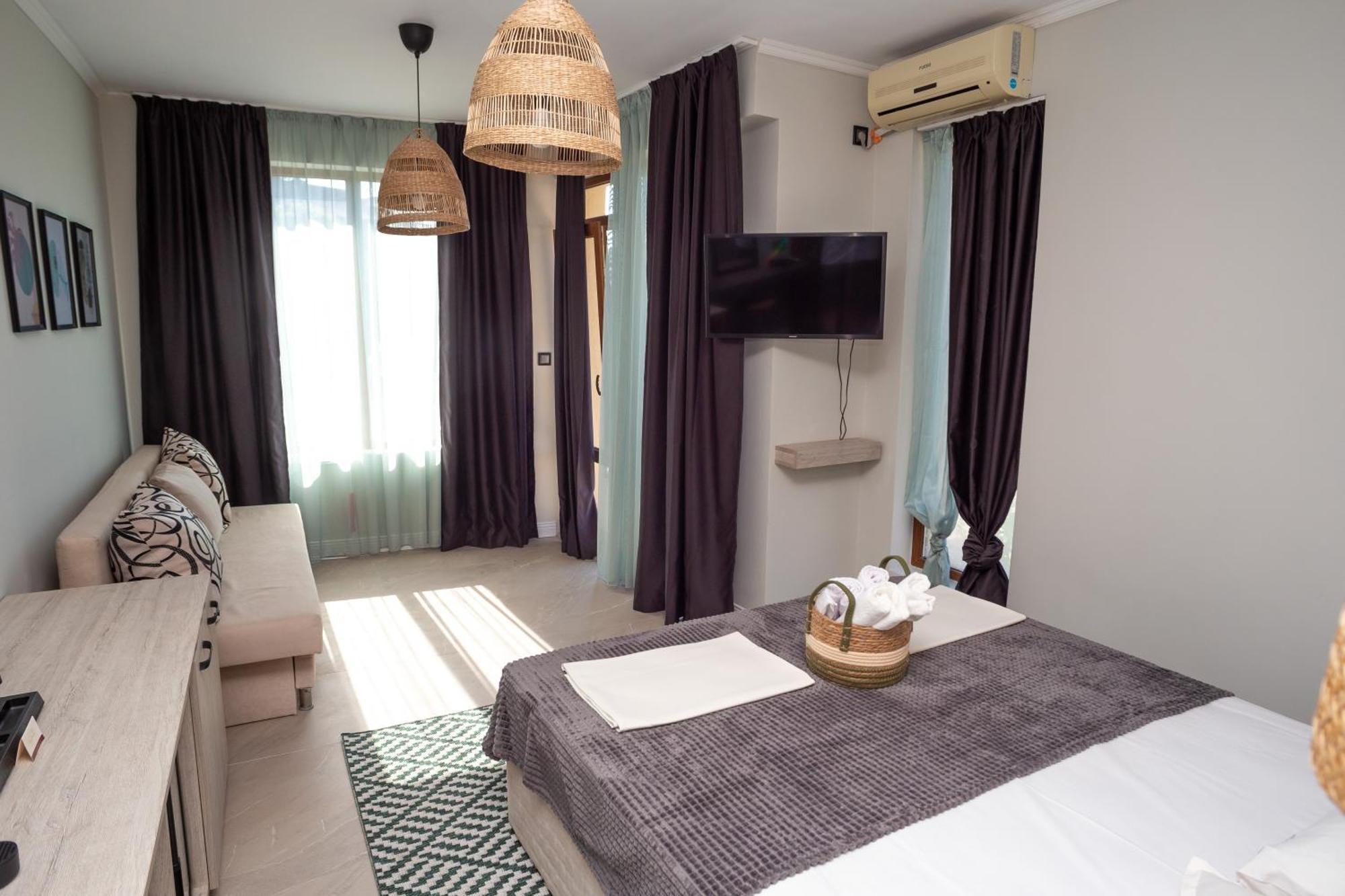 Salena Beach Hotel Primorsko Eksteriør billede