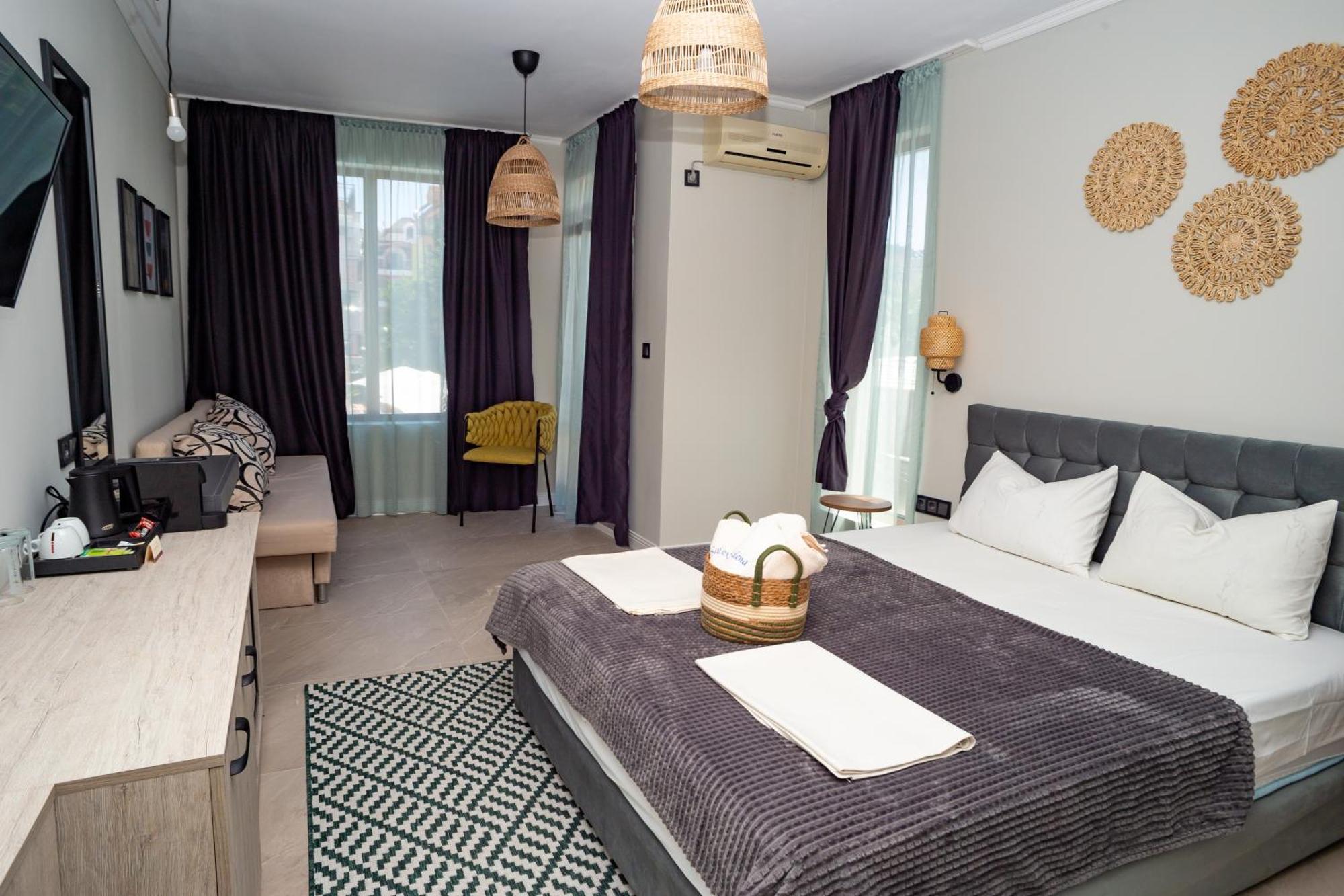Salena Beach Hotel Primorsko Eksteriør billede
