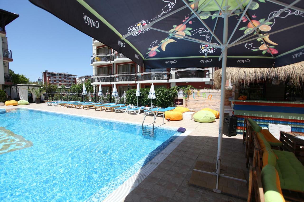 Salena Beach Hotel Primorsko Eksteriør billede